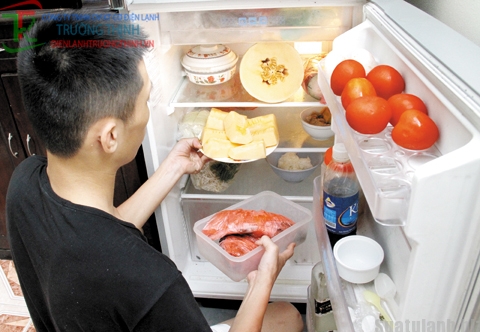 Để tránh ngộ độc với thức ăn ngay trong tủ lạnh